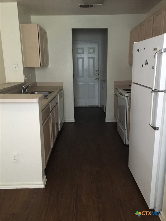 910 Sagewood Trail unit 912, San Marcos, TX 78666 - photo 4