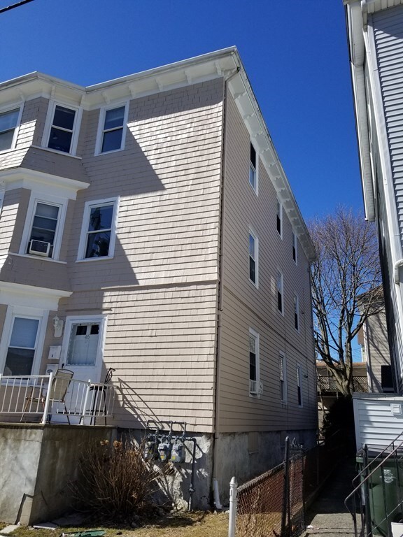 46 Beverly St, Fall River, MA 02720 - photo 5