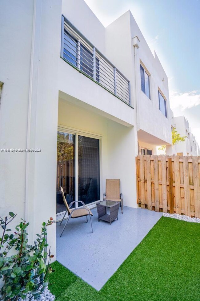 unlisted-address, Doral, FL 33178 - photo 6