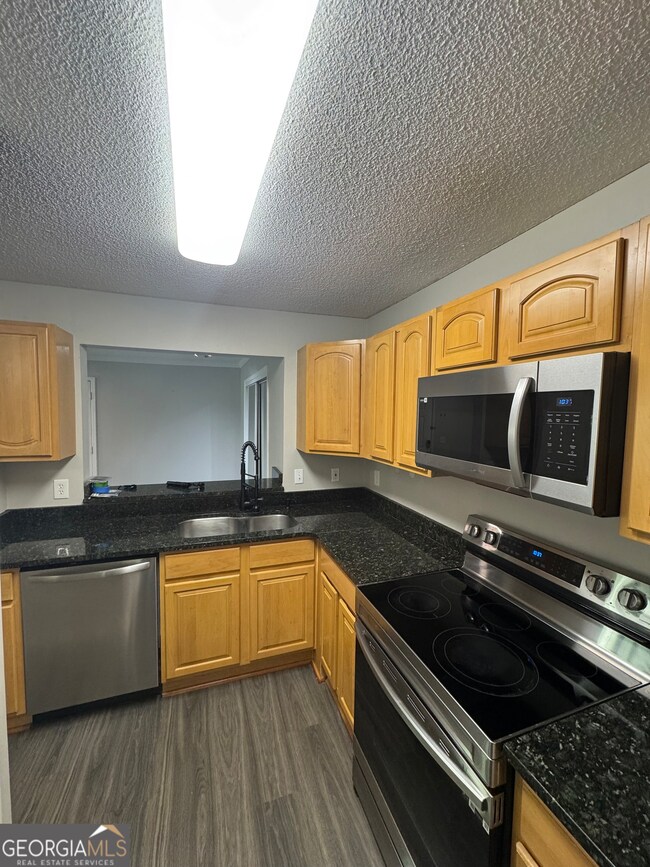 Lenox Green unit 218, Atlanta, GA 30324 - photo 5