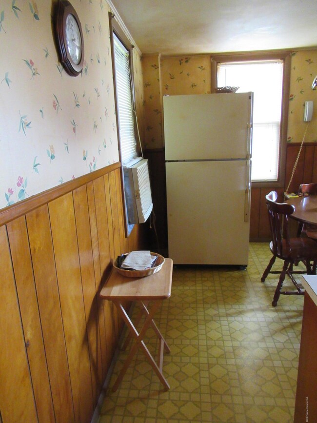 428 Ripple St, Scranton, PA 18505 - photo 7