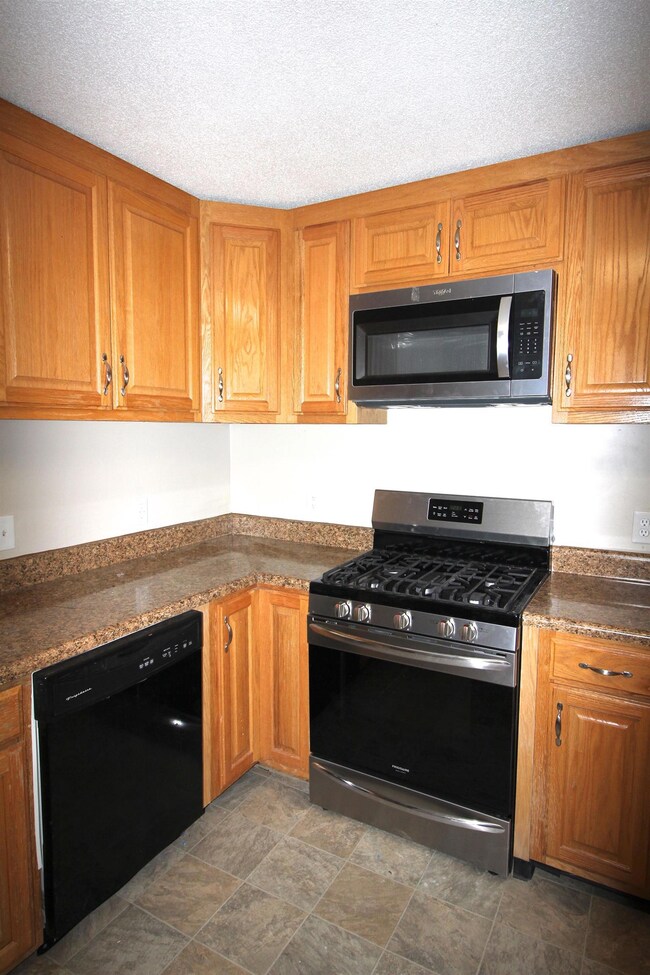 111 Hulan St, Shelbyville, TN 37160 - photo 4