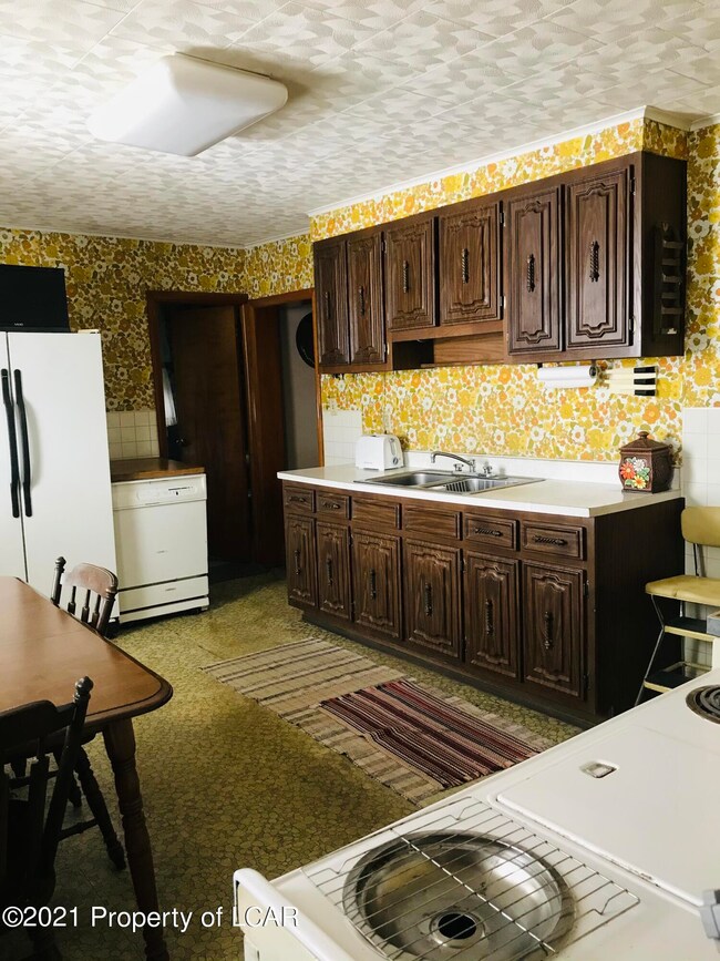 36 Brookside St, Wilkes Barre, PA 18705 - photo 5