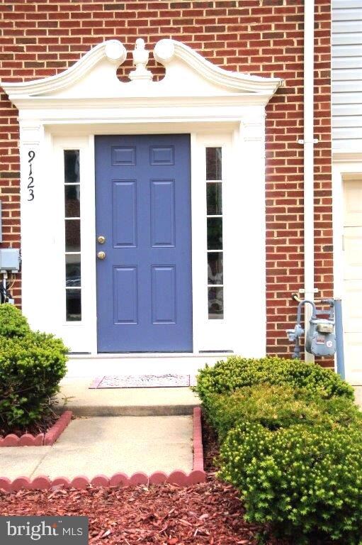 9123 Aventon Ct, Lorton, VA 22079 - photo 2