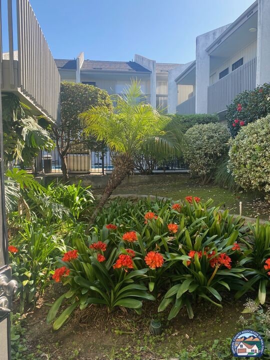 1124 Eureka St unit 16, San Diego, CA 92110 - photo 2