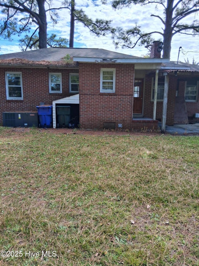 422 Howard Blvd, Newport, NC 28570 - photo 2