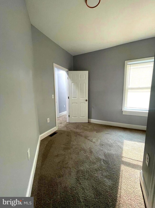 1641 N Spring St, Baltimore, MD 21213 - photo 7