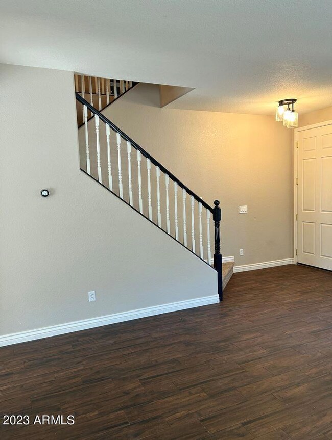 1073 E Jade Dr, Chandler, AZ 85286 - photo 4