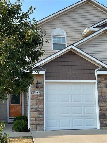 264 Pointe Ln, Raymore, MO 64083 - photo 2