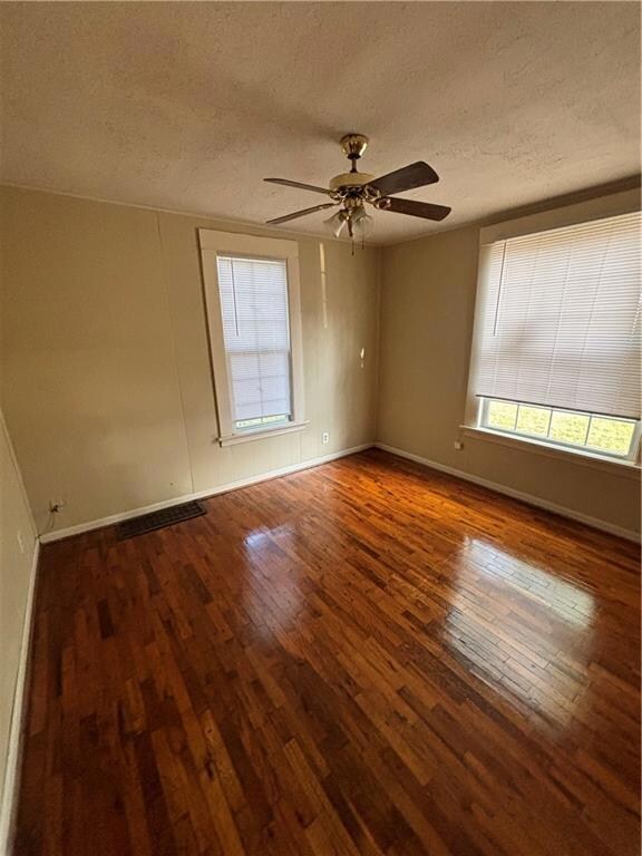 2524 Chess Ave, Parsons, KS 67357 - photo 5