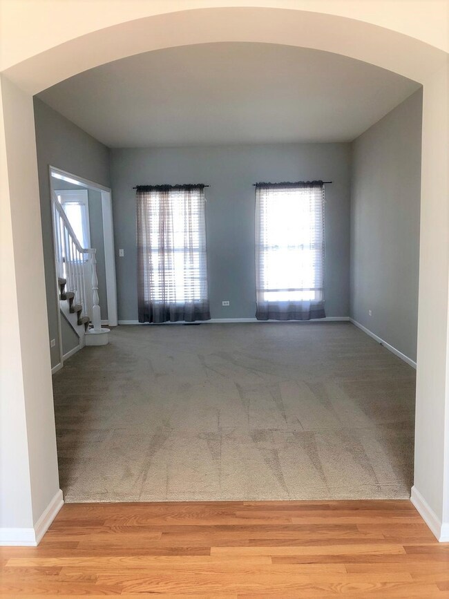 1 Clover Ct, Algonquin, IL 60102 - photo 3