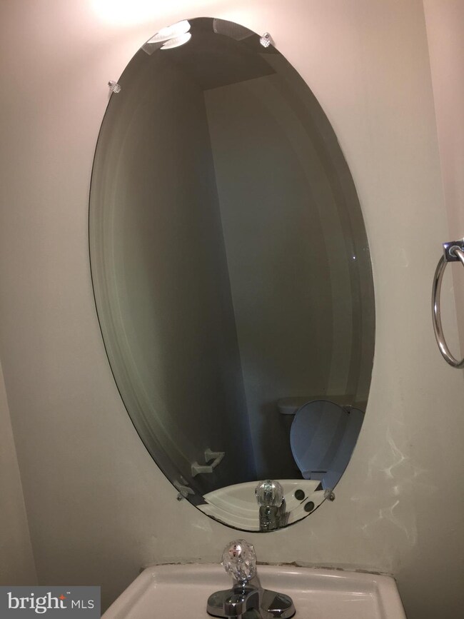 27 Creedmore Dr, Bunker Hill, WV 25413 - photo 4