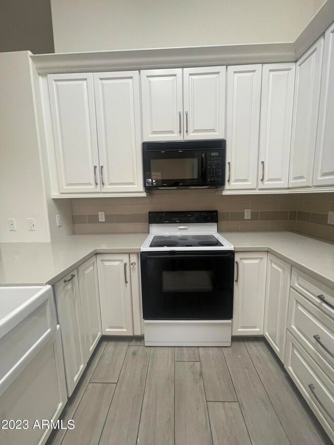 2430 W Hemlock Way, Chandler, AZ 85248 - photo 5