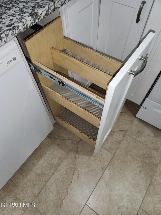 7509 Benson Dr, El Paso, TX 79915 - photo 6