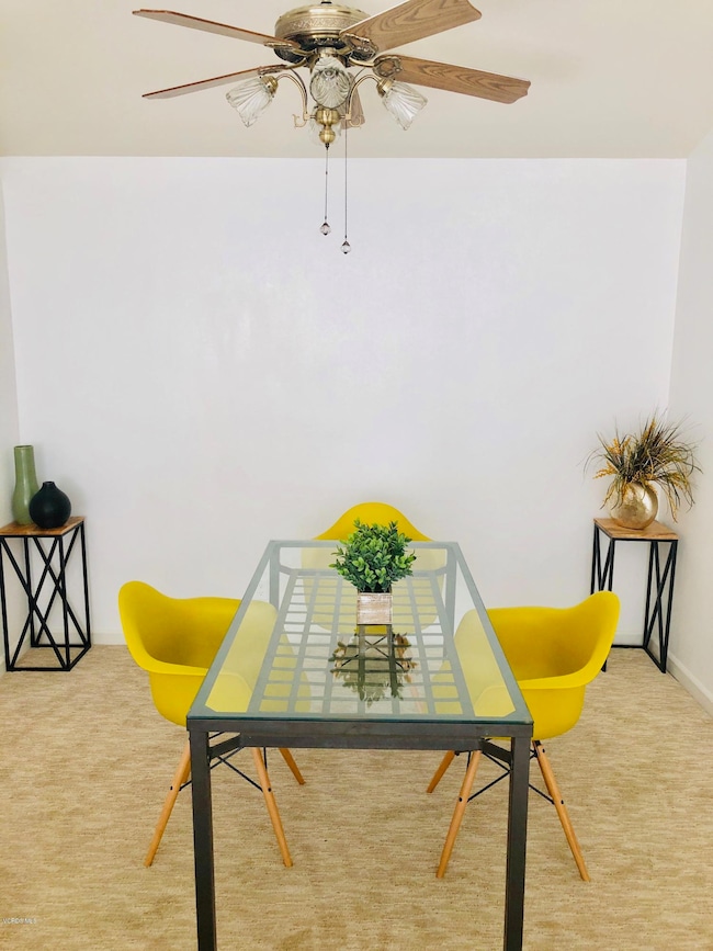 Light & Bright Dining Room
