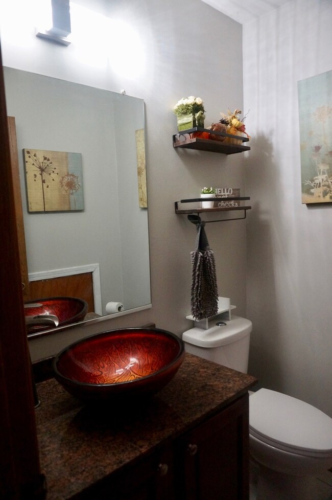 1/2 Bath