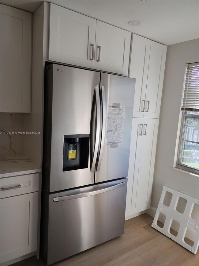 4098 Yarmouth E, Boca Raton, FL 33434 - photo 5