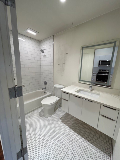 207 Gloucester St unit 208, Brunswick, GA 31520 - photo 5