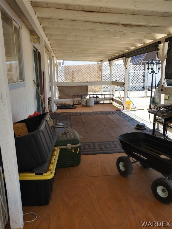 Covered patio in back