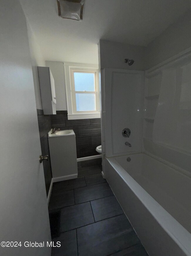 23 Magnolia Terrace unit 1, Albany, NY 12209 - photo 4
