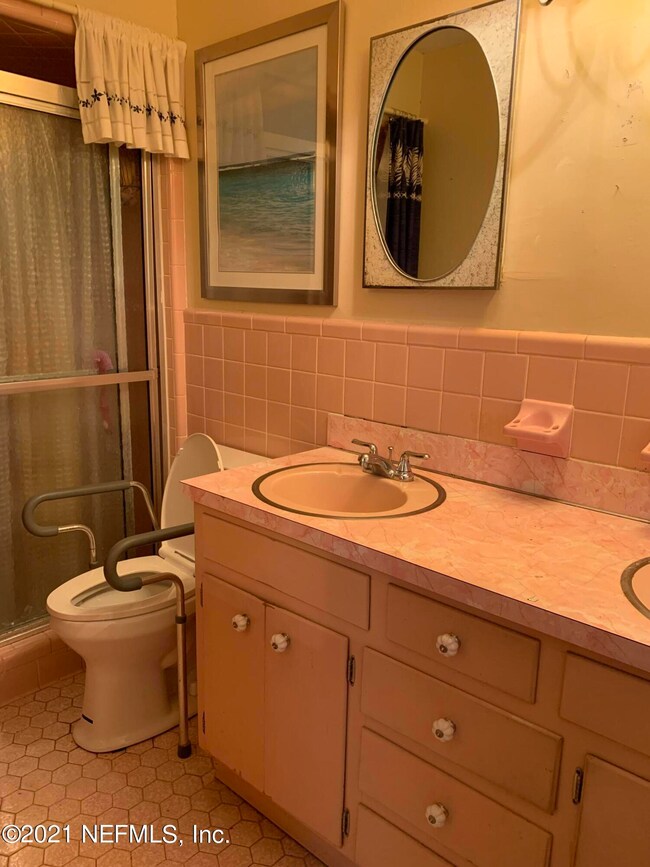 1675 Londonderry Ct, Jacksonville, FL 32210 - photo 7