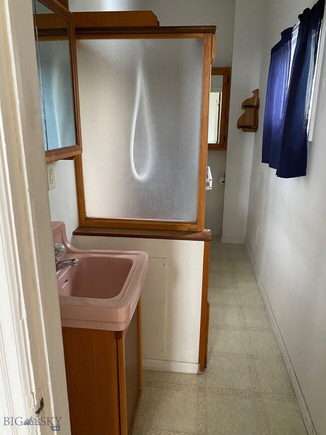 209 W Woolman St, Butte, MT 59701 - photo 7