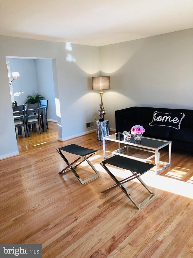 2308 Short Ridge Rd, Reston, VA 20191 - photo 7