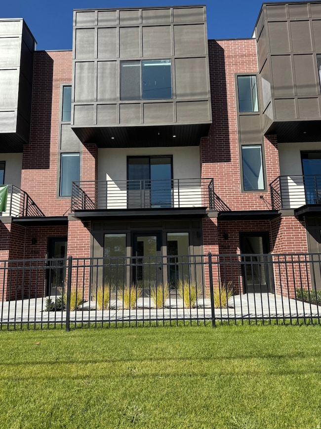 602 E Betsey Cove unit 20, Millcreek, UT 84107 - photo 2