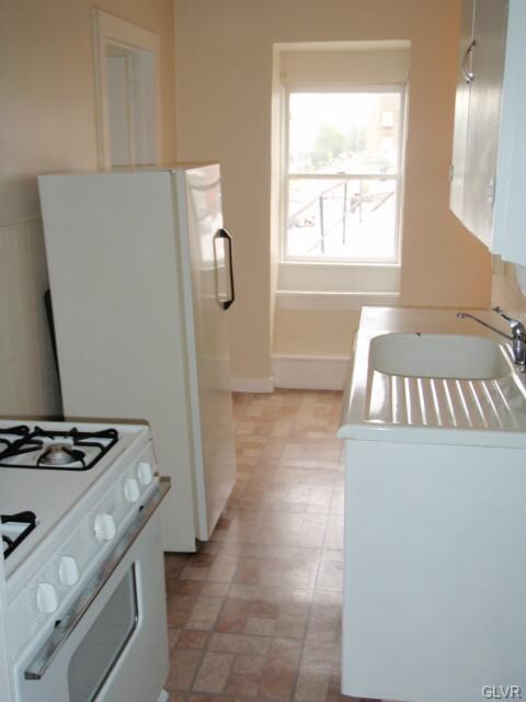 1228 W Turner St unit 2nd Floor, Allentown, PA 18102 - photo 6