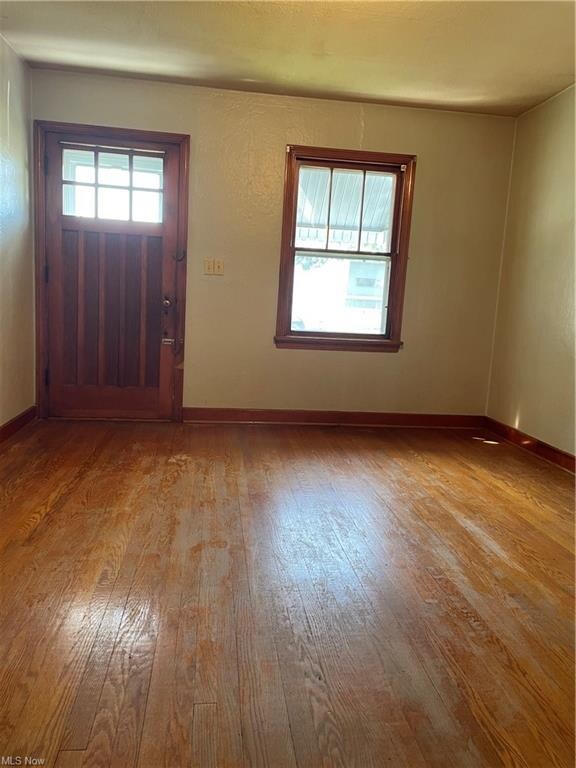 1022 Cassingham Ave, Coshocton, OH 43812 - photo 7