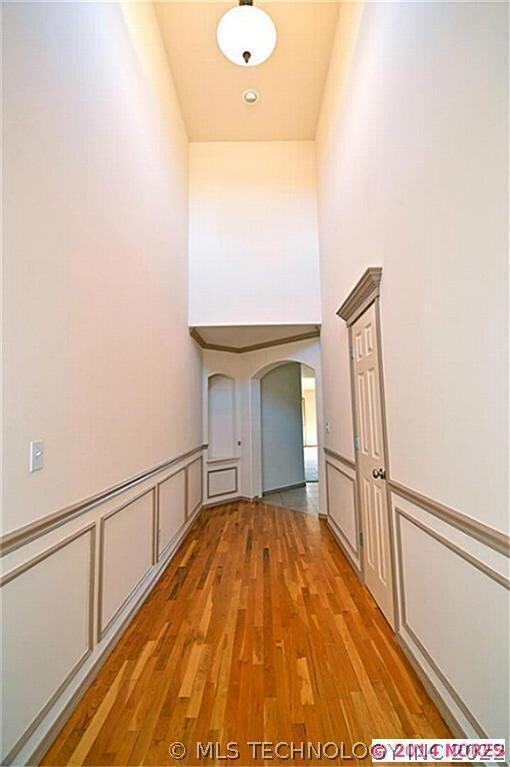 Art niche in the entry way with REAL hardwoods