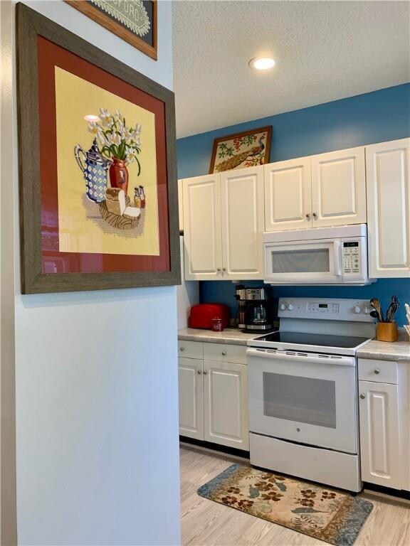 Kitchen entry
