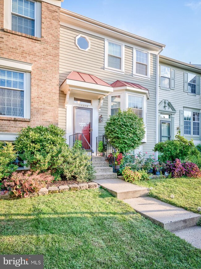 13339 Burkitts Rd, Fairfax, VA 22033 - photo 2