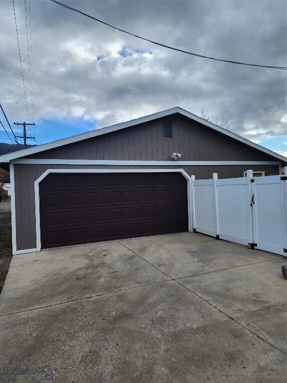 Garage