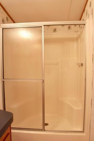 6109LakeElla6