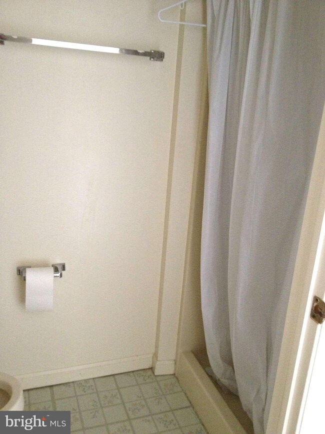 13238 Custom House Ct, Fairfax, VA 22033 - photo 7