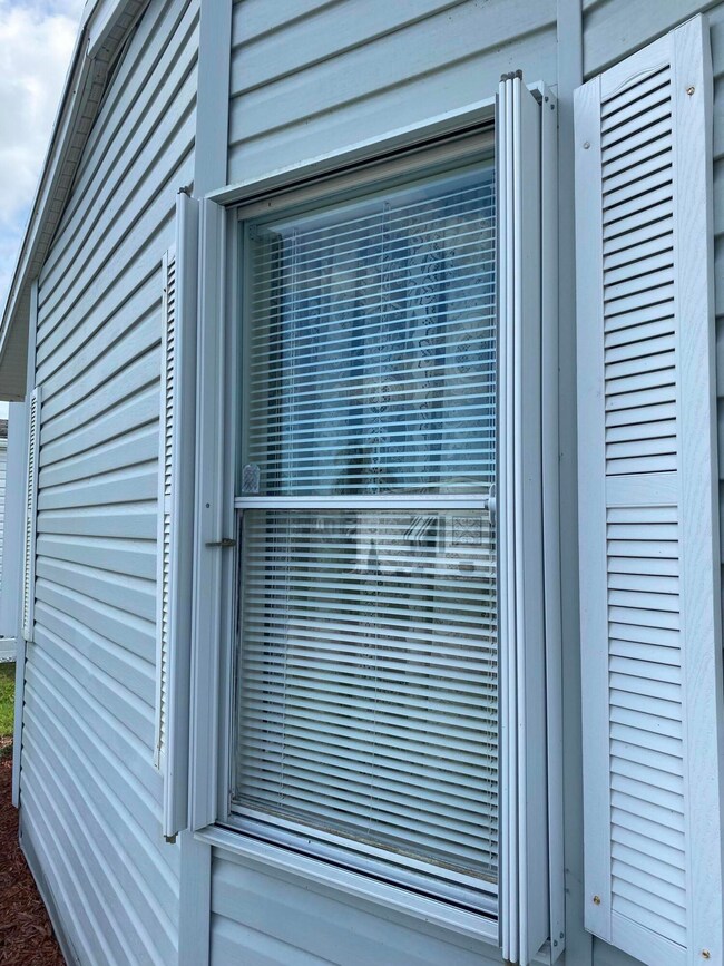 3793 Shadberry Ct, Port Saint Lucie, FL 34952 - photo 5