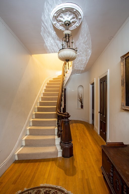 348 Essex St unit 1, Salem, MA 01970 - photo 2