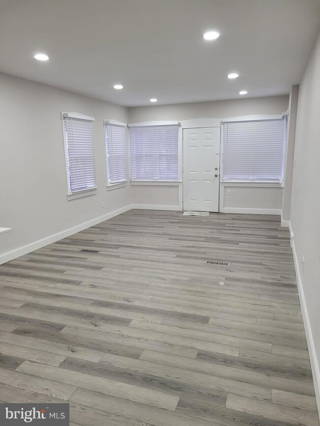 300 W Kings Hwy unit A, Mount Ephraim, NJ 08059 - photo 5