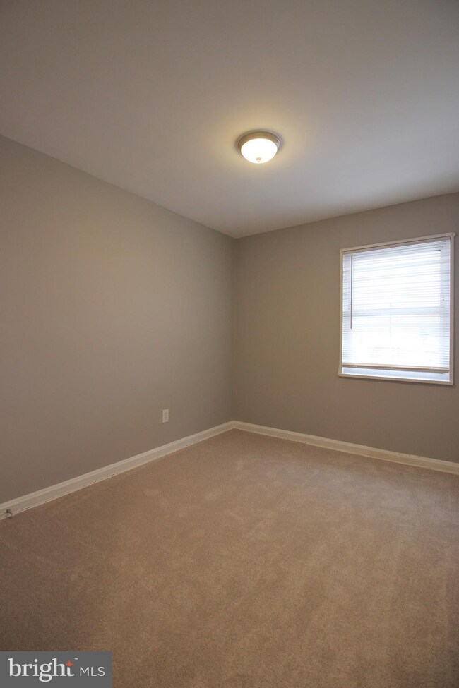 2243 Huntington Ave unit 204, Alexandria, VA 22303 - photo 7