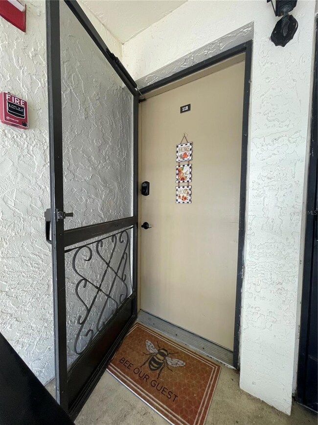 112 Palmetto Ct unit 112, Oldsmar, FL 34677 - photo 2