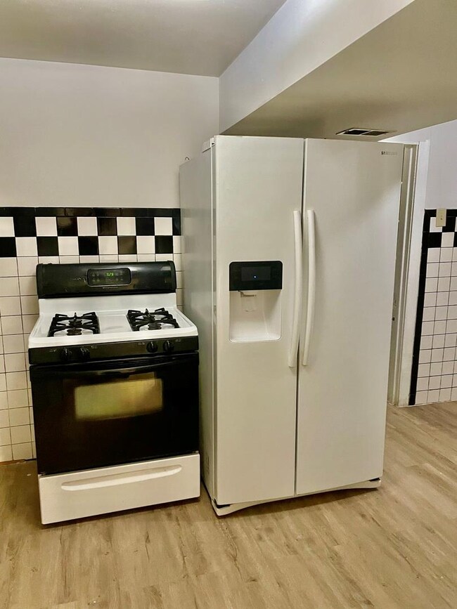 6316 N Rockwell St unit G, Chicago, IL 60659 - photo 7