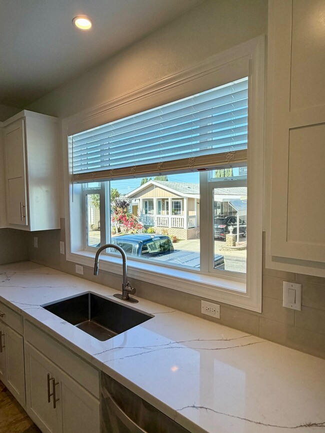 14851 Jeffrey Rd unit 145, Irvine, CA 92618 - photo 6