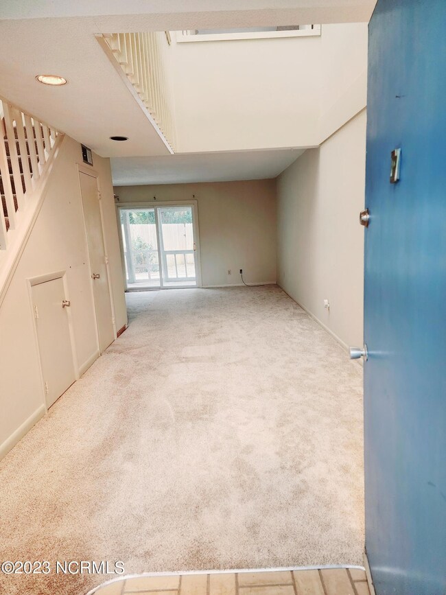 Entryway 12