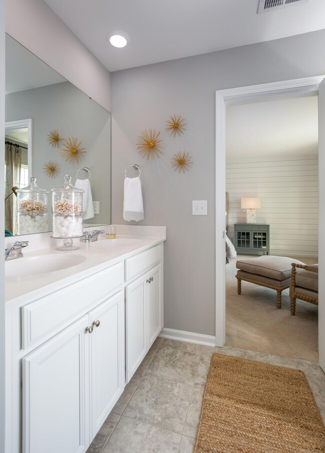 Hanover - master bath with dual vanity