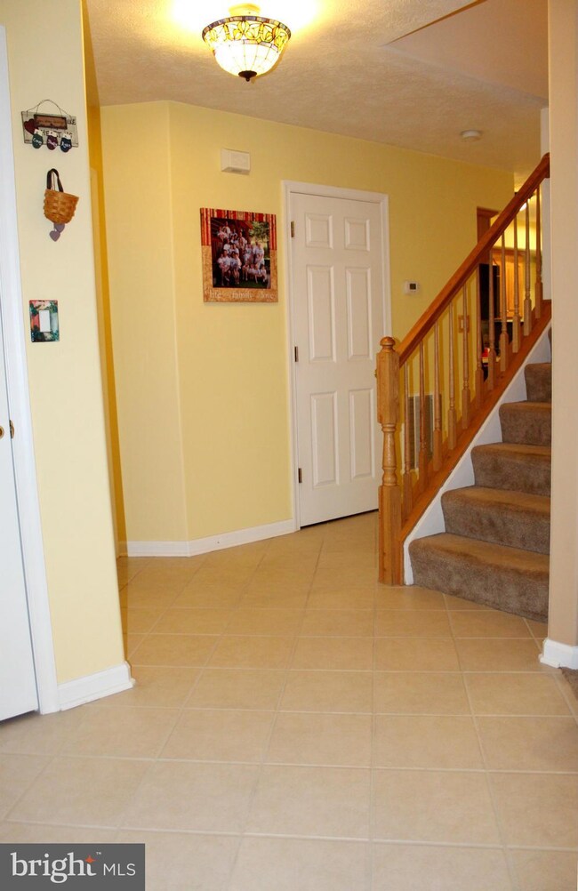 11011 Lincoln Ave, Hagerstown, MD 21740 - photo 2
