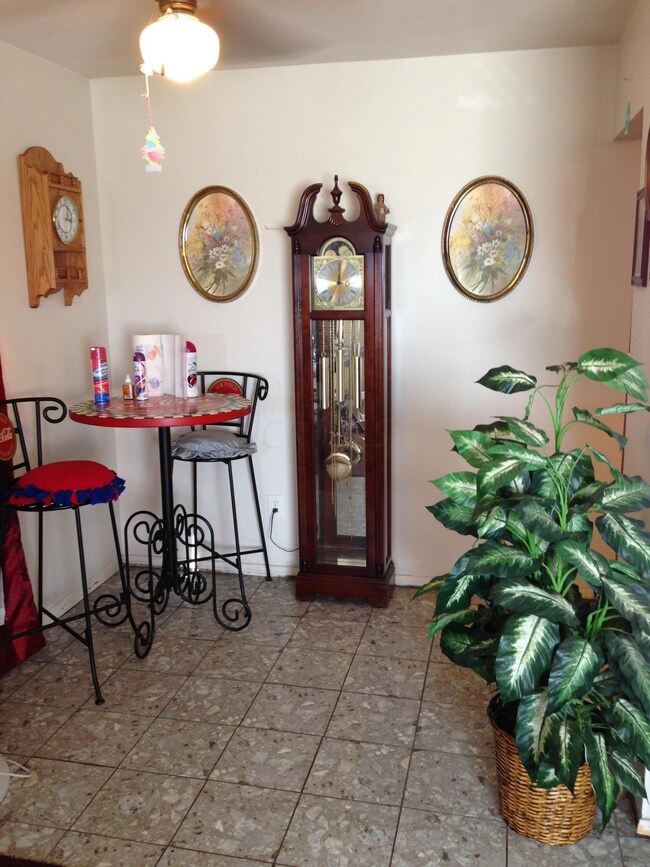 Unit 1 Dining Area