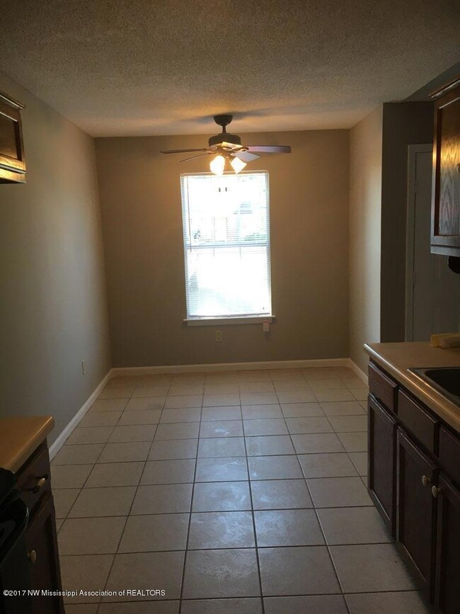 2180 E Parkway St, Hernando, MS 38632 - photo 3