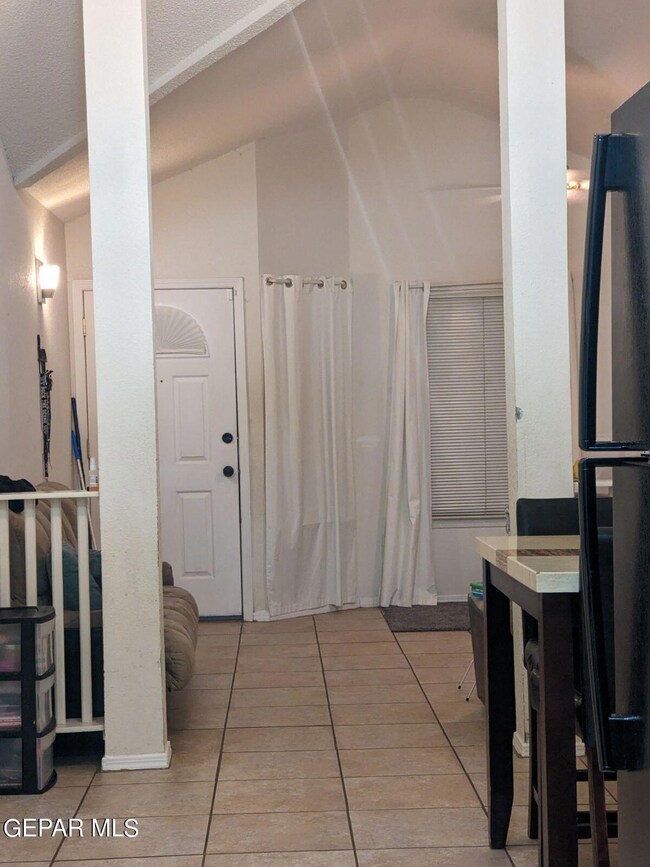 14257 Bryce Dr, Horizon City, TX 79928 - photo 3