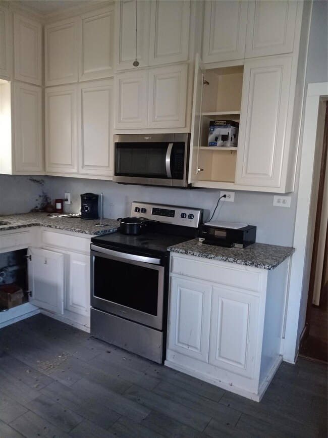 906 W Nelson St, Denison, TX 75020 - photo 4